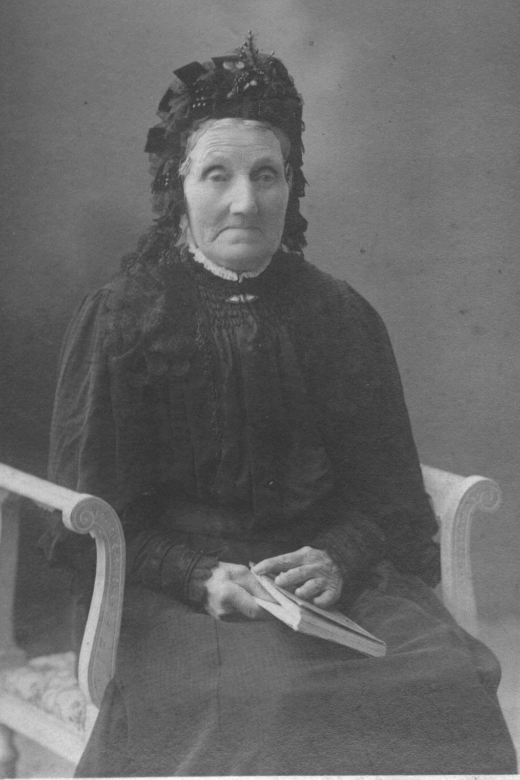 Ann Kent.jpg